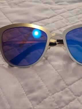 Gold Frame Blue Mirrored Oversized Sunglasses